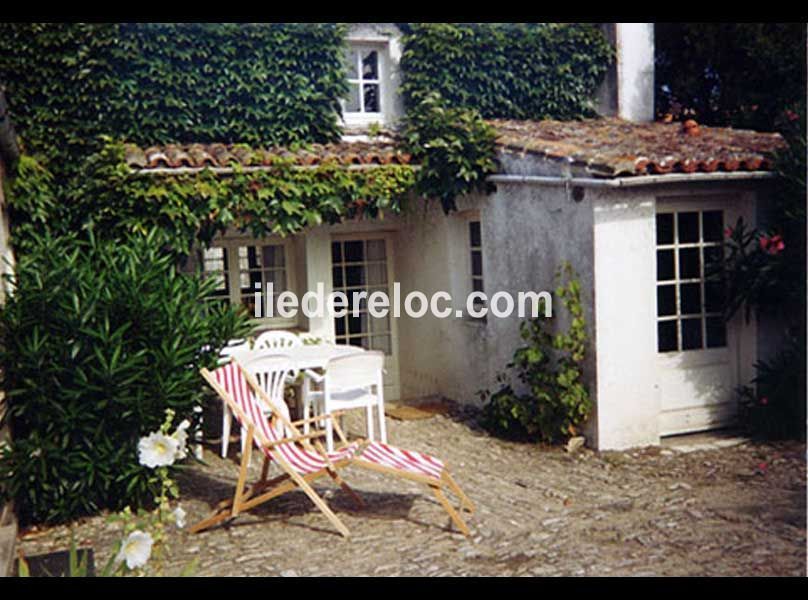 Photo 18 : JARDIN d'une maison située à Saint-Clément-des-Baleines, île de Ré.