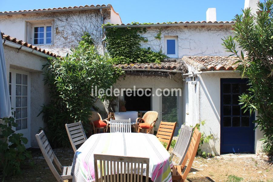 Photo 17 : JARDIN d'une maison située à Saint-Clément-des-Baleines, île de Ré.