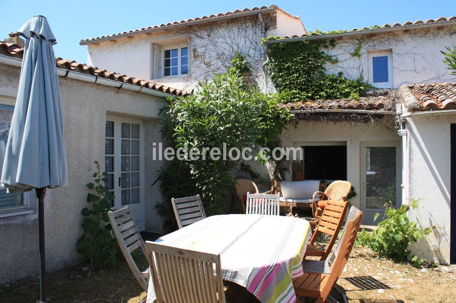 Photo 1 : JARDIN d'une maison située à Saint-Clément-des-Baleines, île de Ré.