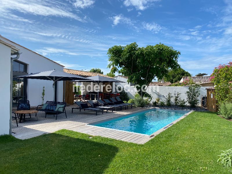 Photo 5 : JARDIN d'une maison située à Le Bois-Plage-en-Ré, île de Ré.