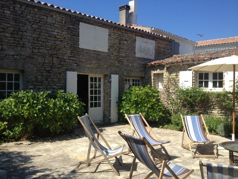 Photo 1 : JARDIN d'une maison située à Les Portes-en-Ré, île de Ré.