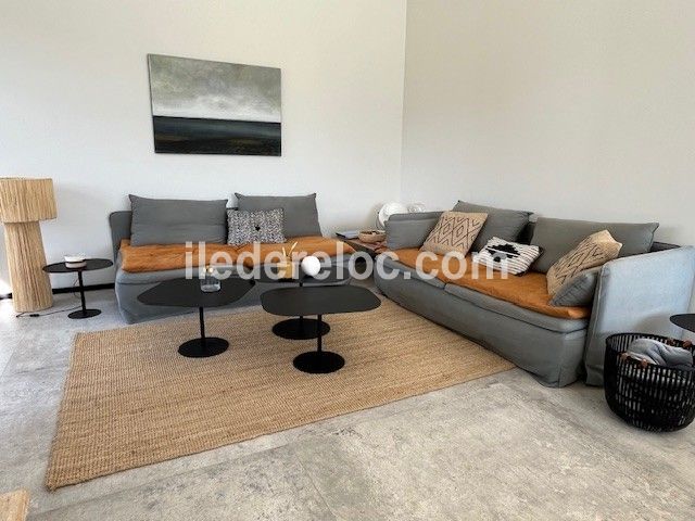 Photo 30 : SEJOUR d'une maison situ&eacute;e &agrave; Le Bois-Plage-en-R&eacute;, &icirc;le de R&eacute;.