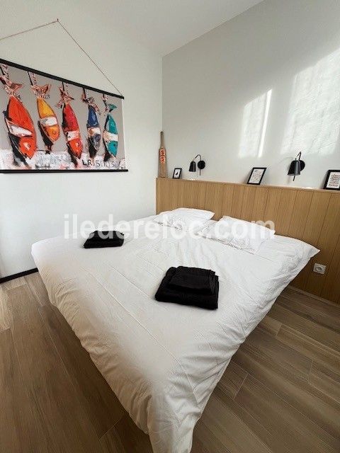 Photo 19 : CHAMBRE d'une maison situ&eacute;e &agrave; Le Bois-Plage-en-R&eacute;, &icirc;le de R&eacute;.