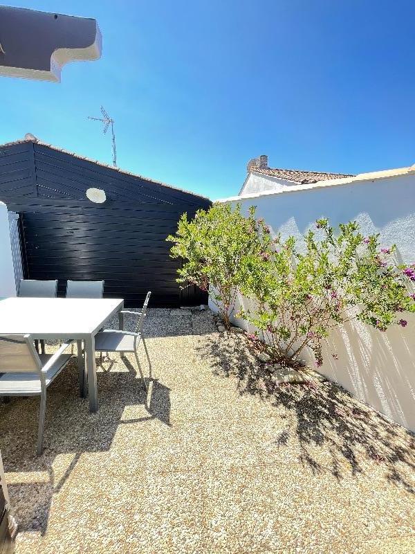 Photo 1 : PATIO d'une maison située à La Flotte-en-Ré, île de Ré.