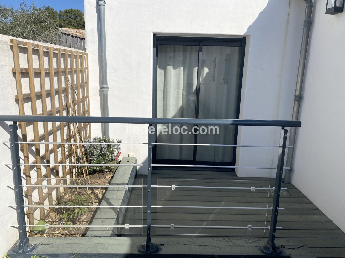 Photo 44 : TERRASSE d'une maison située à Le Bois-Plage-en-Ré, île de Ré.