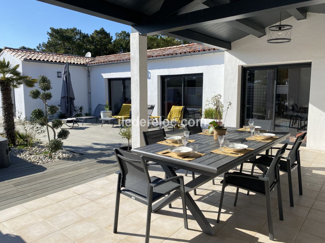 Photo 9 : PATIO d'une maison située à Le Bois-Plage-en-Ré, île de Ré.