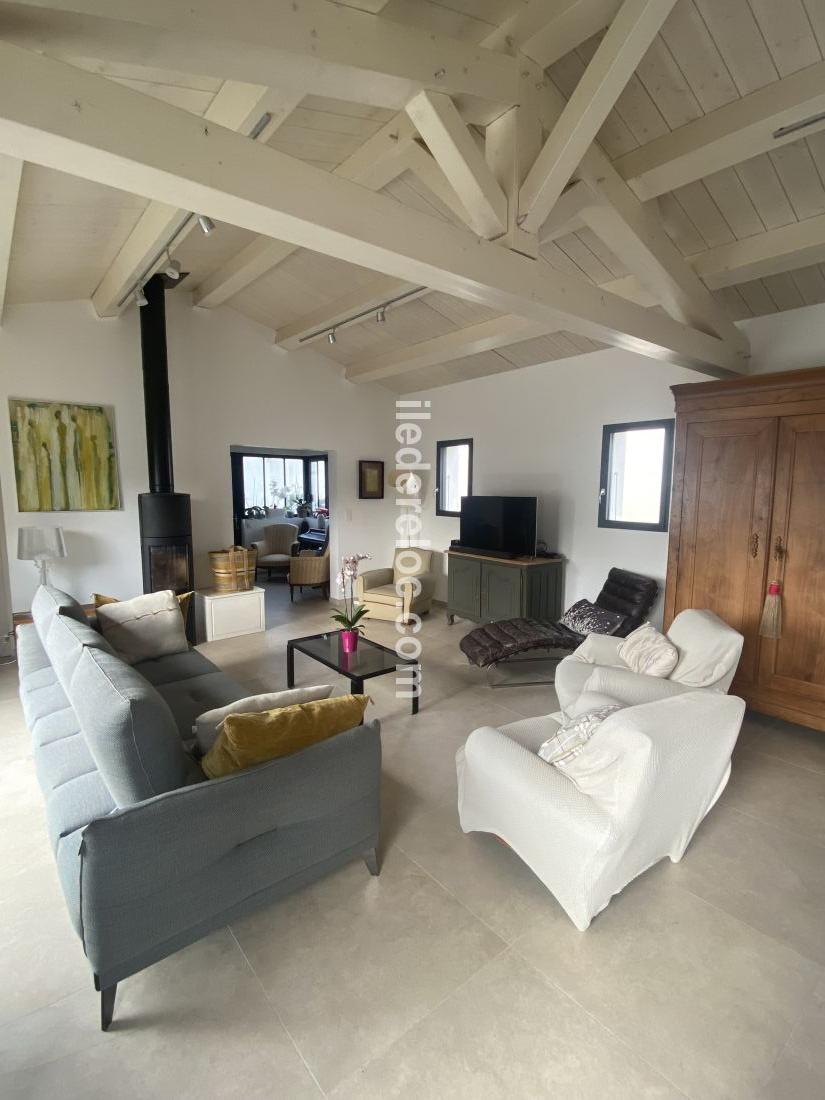 Photo 37 : SEJOUR d'une maison situ&eacute;e &agrave; Le Bois-Plage-en-R&eacute;, &icirc;le de R&eacute;.