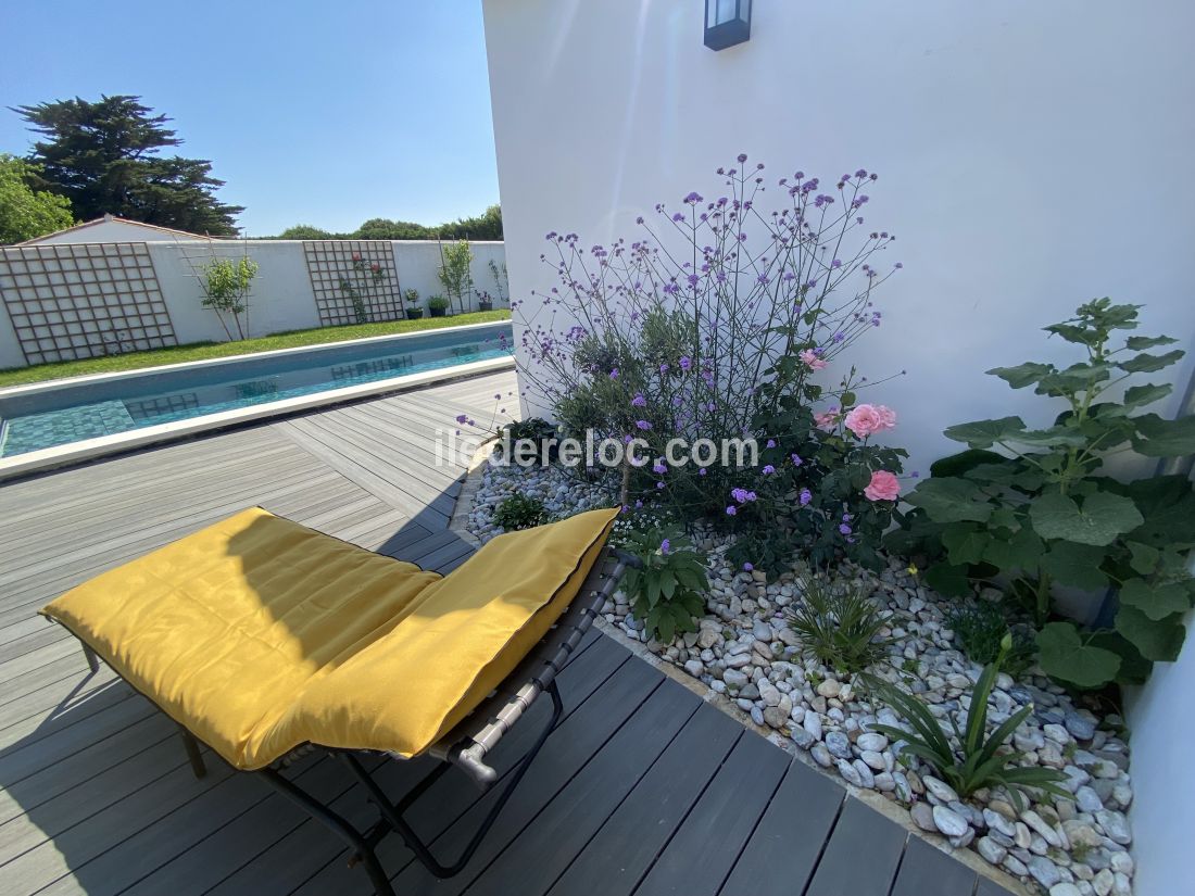 Photo 7 : TERRASSE d'une maison située à Le Bois-Plage-en-Ré, île de Ré.