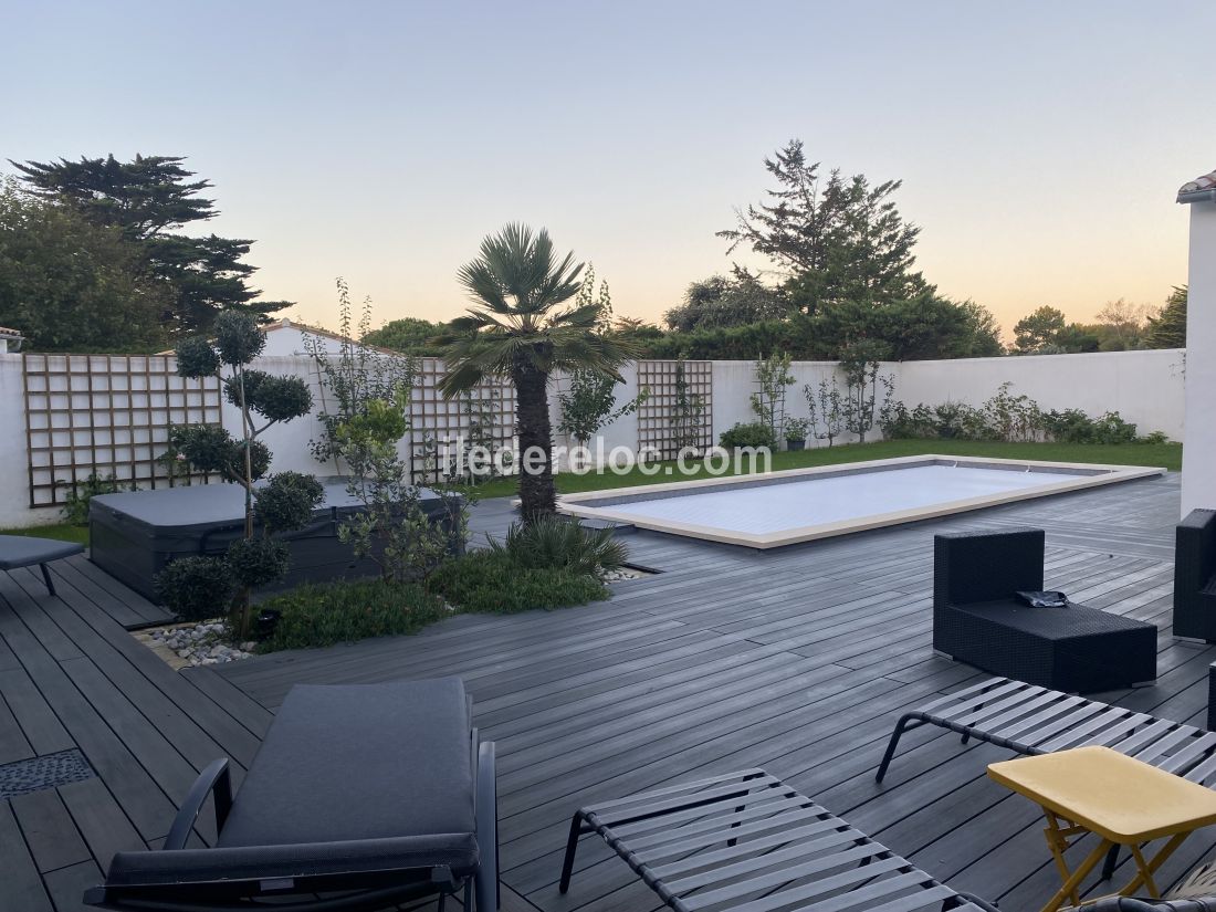 Photo 61 : TERRASSE d'une maison située à Le Bois-Plage-en-Ré, île de Ré.