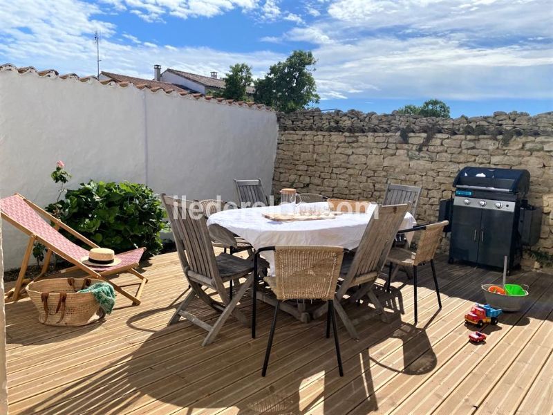 Photo 12 : TERRASSE d'une maison située à Sainte-Marie-de-Ré, île de Ré.