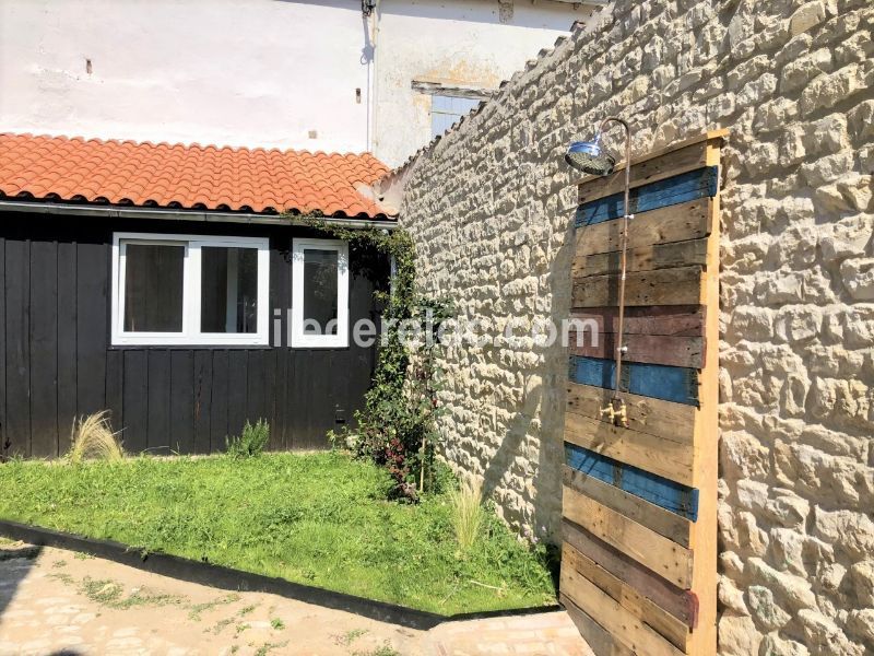 Photo 31 : EXTERIEUR d'une maison située à Sainte-Marie-de-Ré, île de Ré.