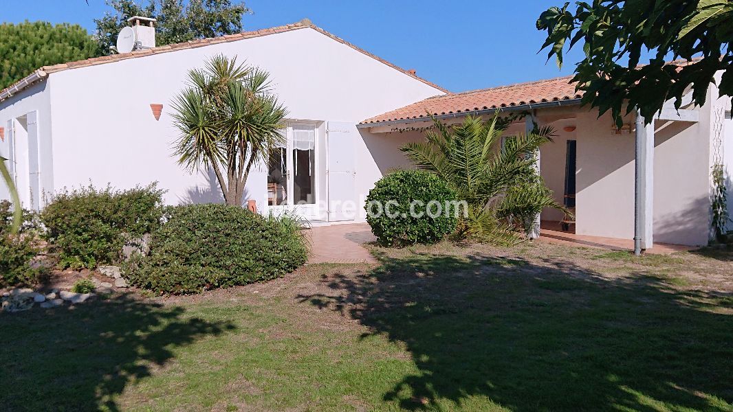 Photo 1 : NC d'une maison située à Saint-Clement, île de Ré.