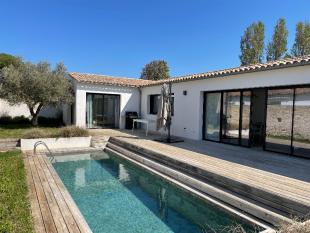 Ile de Ré:Maison contemporaine avec piscine & places de parking