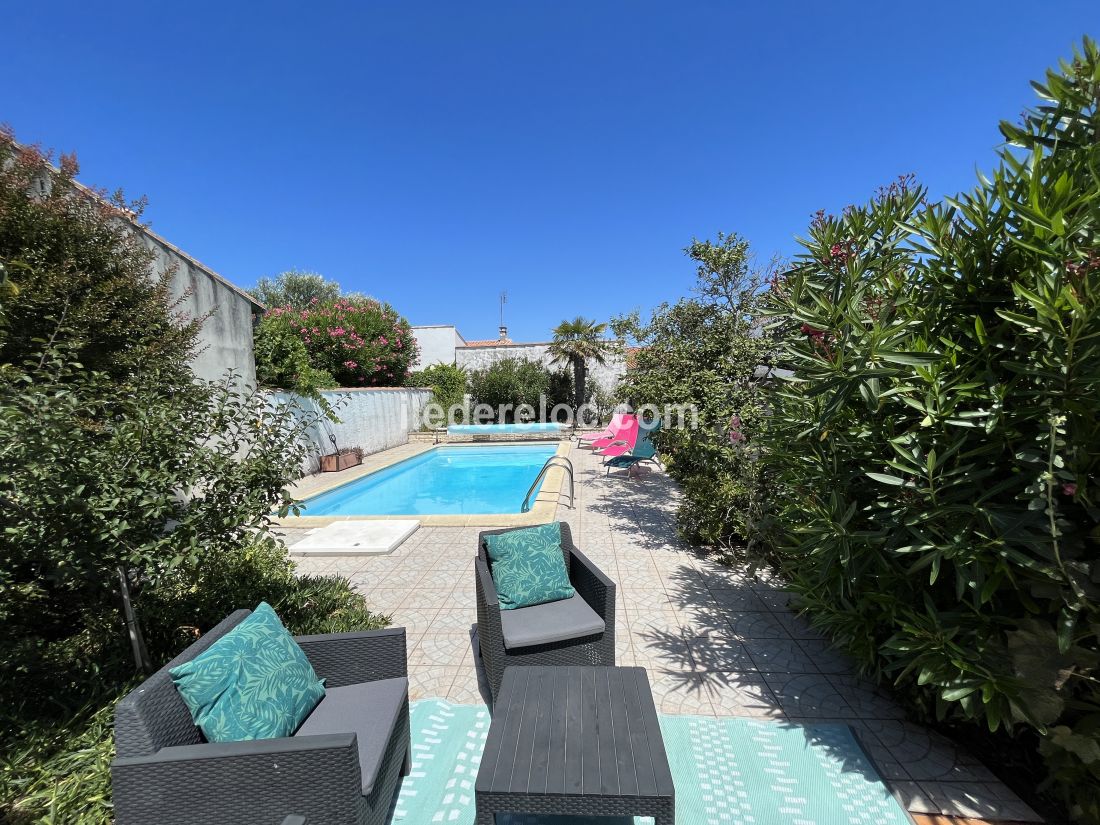 Photo 1 : PISCINE d'une maison située à Sainte-Marie-de-Ré, île de Ré.