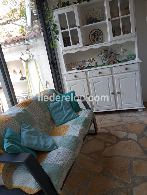 Photo 11 : PATIO d'une maison situ&eacute;e &agrave; Sainte-Marie-de-R&eacute;, &icirc;le de R&eacute;.