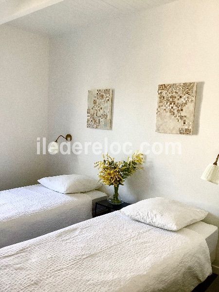 Photo 14 : CHAMBRE d'une maison situ&eacute;e &agrave; Rivedoux-Plage, &icirc;le de R&eacute;.