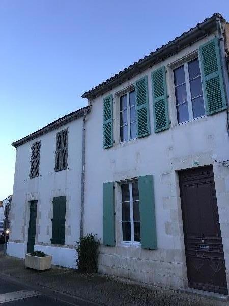 Photo 18 : EXTERIEUR d'une maison située à Le Bois-Plage-en-Ré, île de Ré.