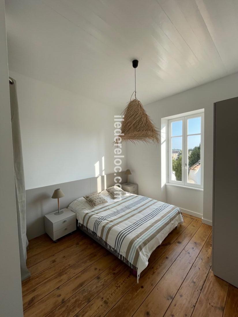 Photo 24 : CHAMBRE d'une maison située à Le Bois-Plage-en-Ré, île de Ré.