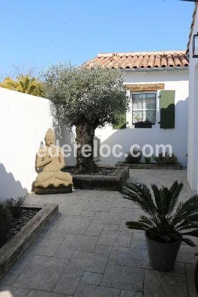 Photo 16 : PATIO d'une maison située à Rivedoux-Plage, île de Ré.