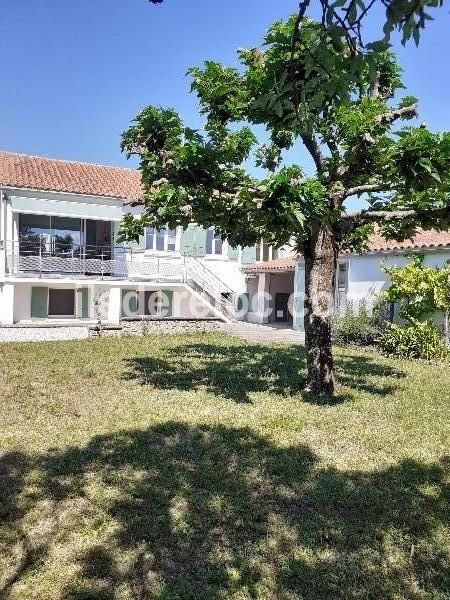 Photo 1 : NC d'une maison située à Loix, île de Ré.