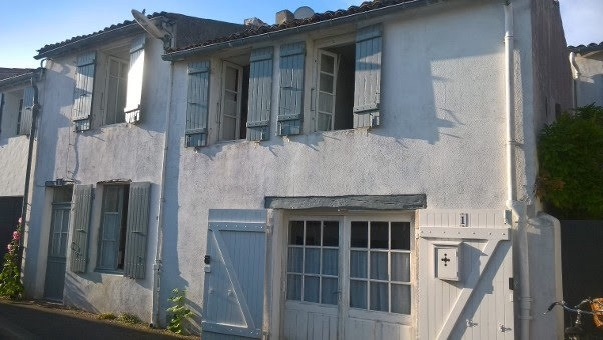 Photo 1 : EXTERIEUR d'une maison située à Les Portes-en-Ré, île de Ré.