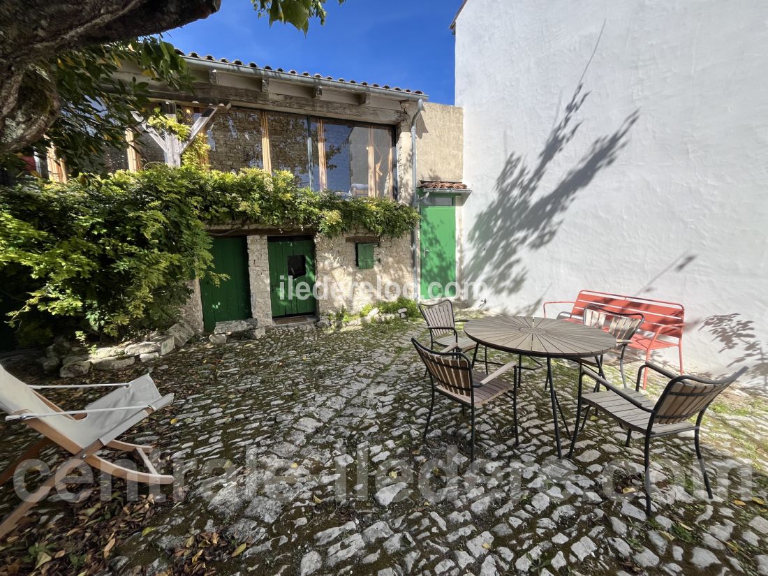 Photo 1 : NC d'une maison située à Sainte-Marie-de-Ré, île de Ré.