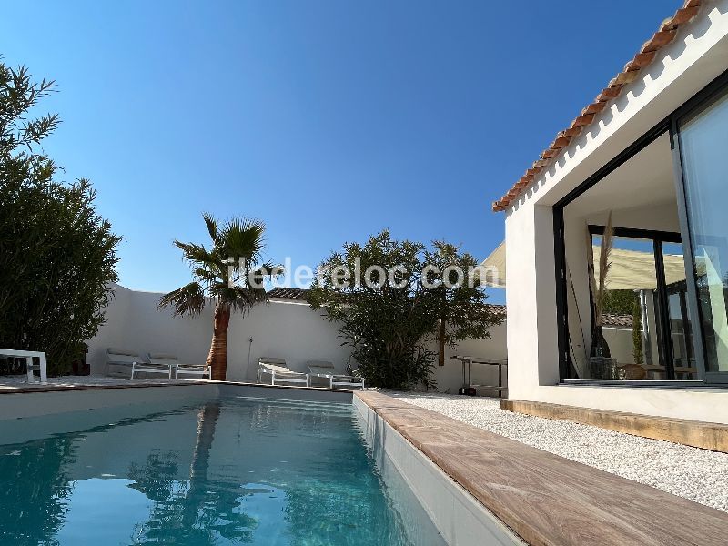 Photo 1 : NC d'une maison située à Saint-Martin-de-Ré, île de Ré.