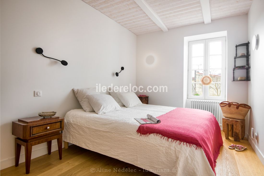 Photo 10 : CHAMBRE d'une maison située à La Flotte-en-Ré, île de Ré.