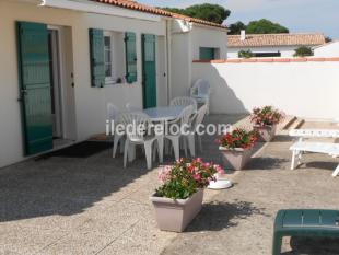 Ile de Ré: maison sur terrain clos