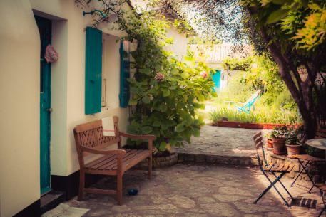 Photo 1 : TERRASSE d'une maison située à La Flotte-en-Ré, île de Ré.