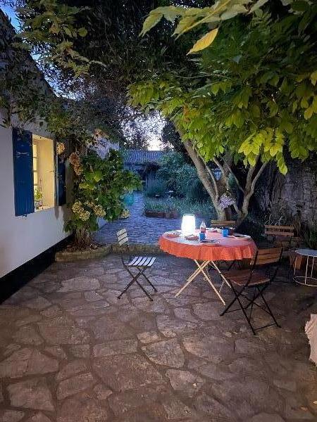 Photo 27 : TERRASSE d'une maison située à La Flotte-en-Ré, île de Ré.