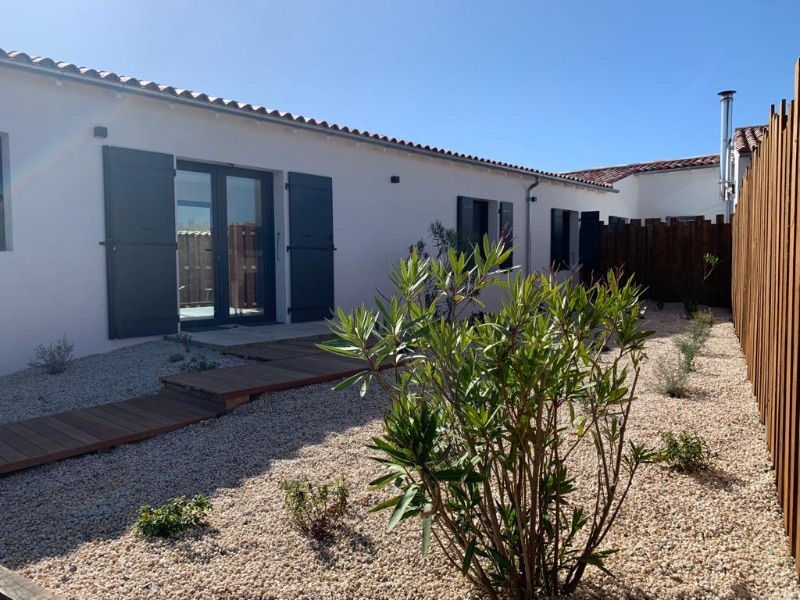 Photo 11 : JARDIN d'une maison située à La Flotte-en-Ré, île de Ré.