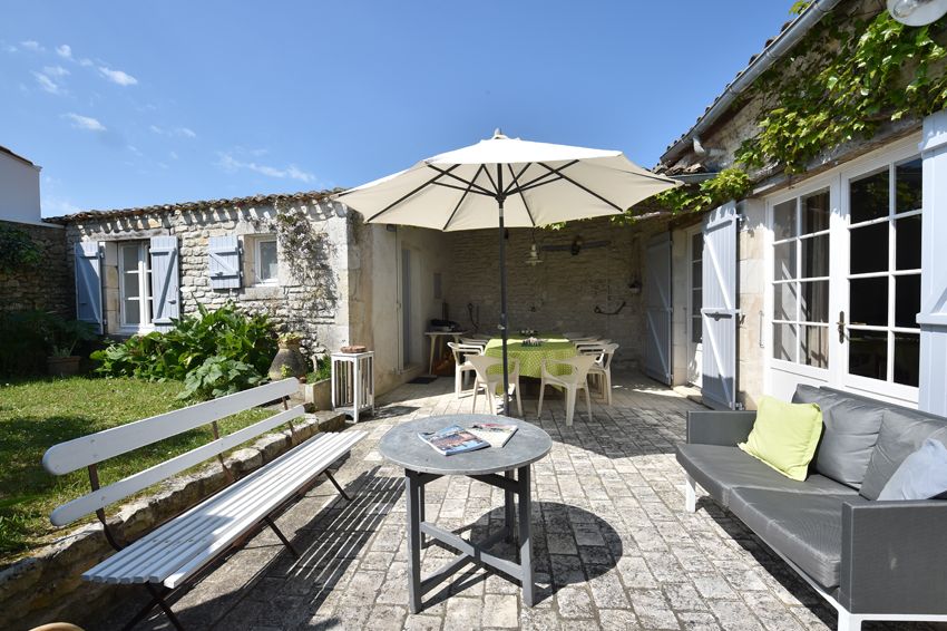 Photo 17 : TERRASSE d'une maison située à La Flotte-en-Ré, île de Ré.