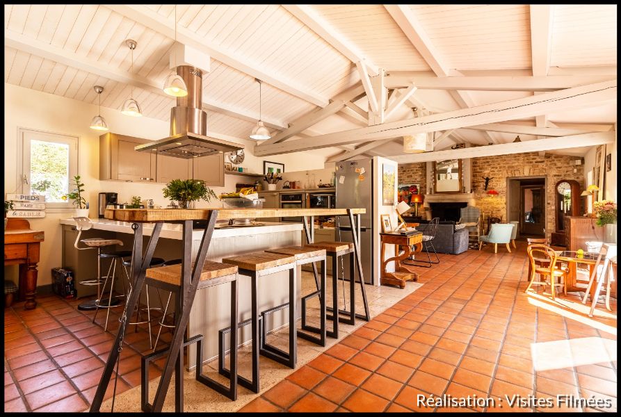 Photo 17 : CUISINE d'une maison située à Rivedoux-Plage, île de Ré.