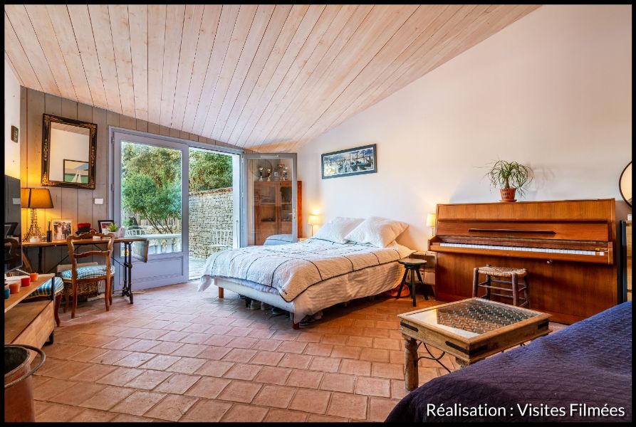 Photo 24 : CHAMBRE d'une maison située à Rivedoux-Plage, île de Ré.