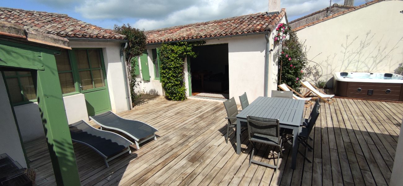 Photo 11 : TERRASSE d'une maison située à Rivedoux-Plage, île de Ré.