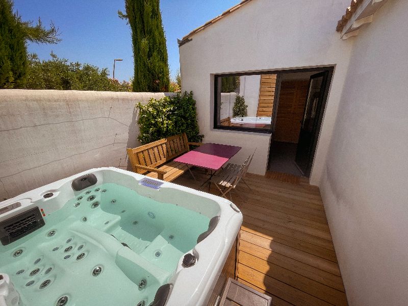 Photo 6 : PATIO d'une maison située à Rivedoux-Plage, île de Ré.