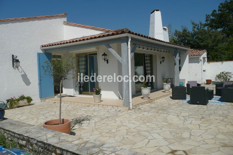 Photo 4 : EXTERIEUR d'une maison située à La Flotte-en-Ré, île de Ré.