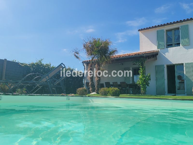 Photo 7 : PISCINE d'une maison située à Le Bois-Plage, île de Ré.