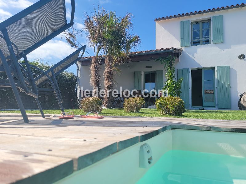 Photo 4 : TERRASSE d'une maison située à Le Bois-Plage-en-Ré, île de Ré.