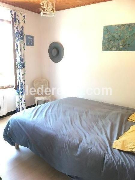Photo 7 : CHAMBRE d'une maison située à La Couarde-sur-mer, île de Ré.