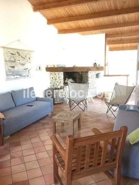 Photo 13 : SEJOUR d'une maison située à La Couarde-sur-mer, île de Ré.
