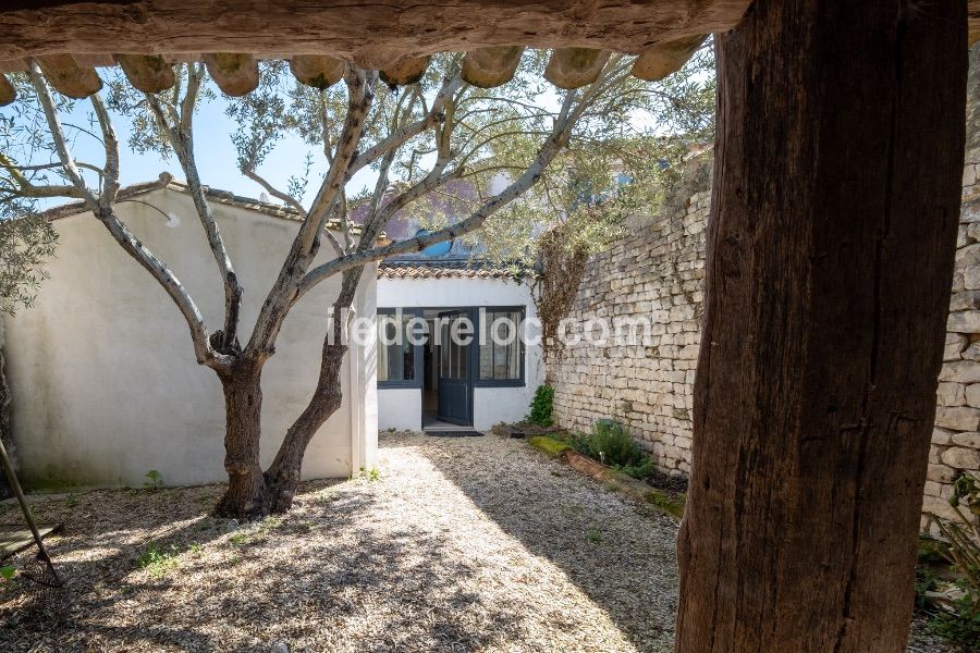 Photo 13 : NC d'une maison située à Sainte-Marie-de-Ré, île de Ré.