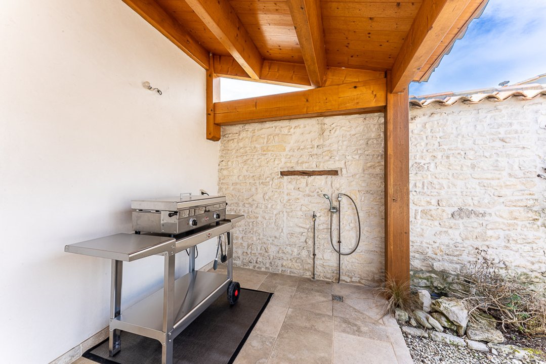 Photo 32 :  d'une maison située à Le Bois-Plage-en-Ré, île de Ré.