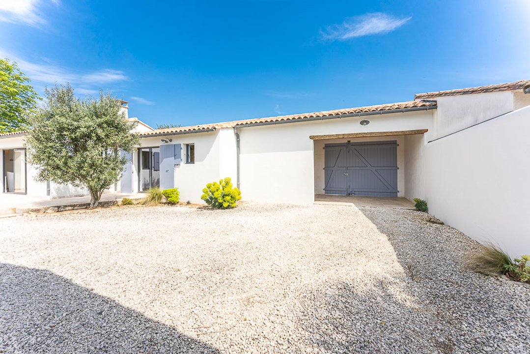 Photo 36 :  d'une maison située à Le Bois-Plage-en-Ré, île de Ré.