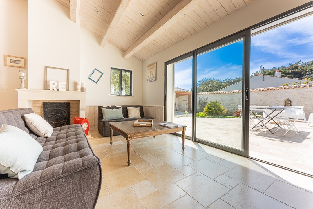 Photo 2 :  d'une maison située à Le Bois-Plage-en-Ré, île de Ré.