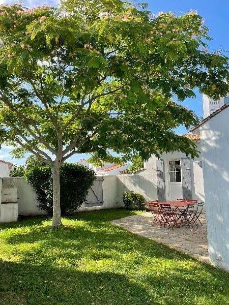 Photo 2 : NC d'une maison située à La Couarde-sur-mer, île de Ré.