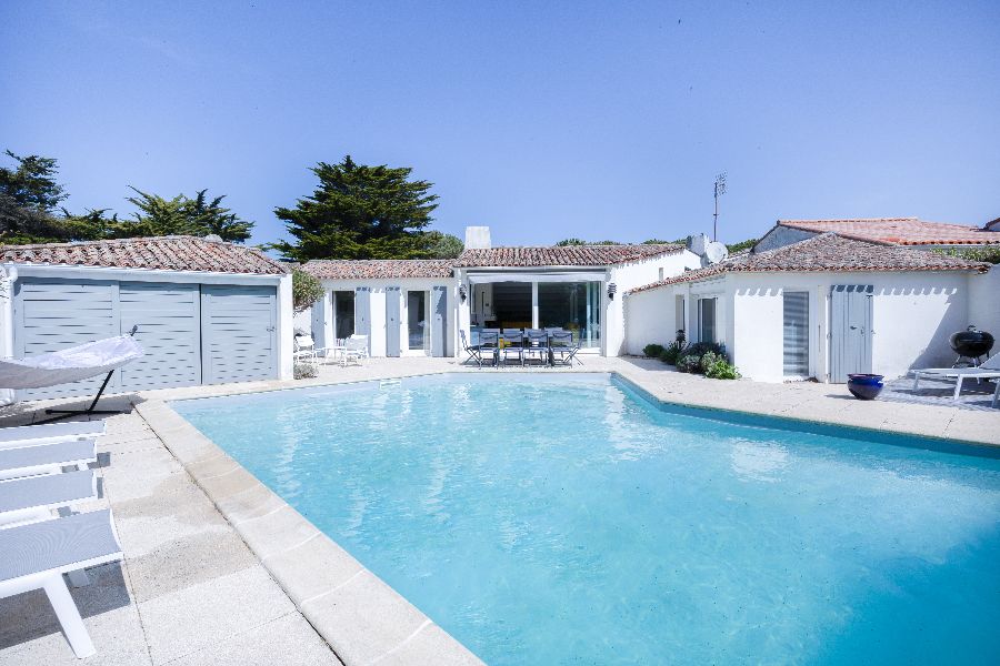 Photo 1 :  d'une maison située à Le Bois-Plage-en-Ré, île de Ré.