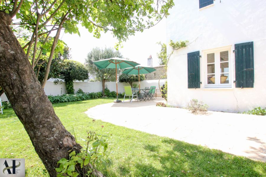 Photo 3 : NC d'une maison située à Les Portes-en-Ré, île de Ré.