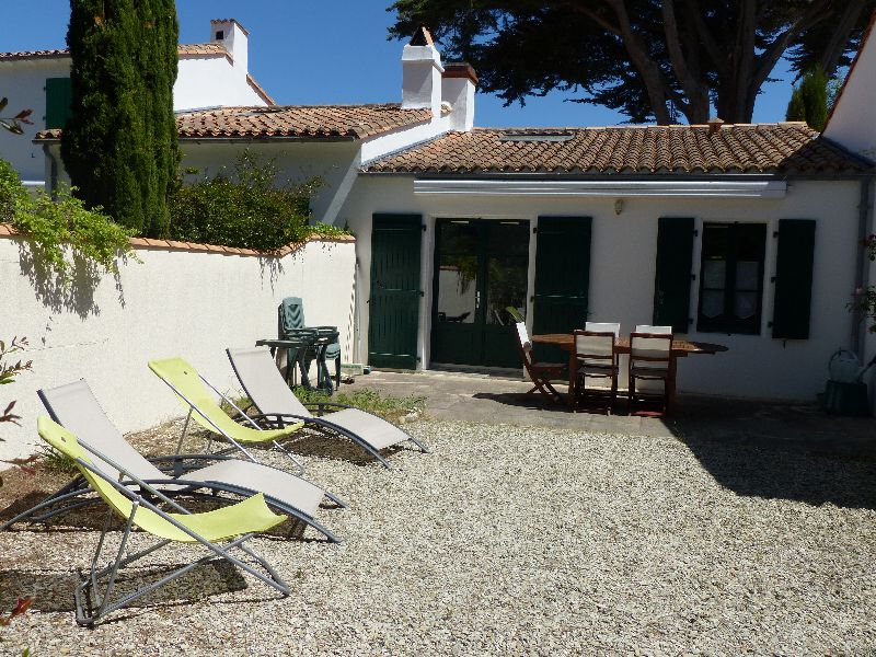 Photo 1 : EXTERIEUR d'une maison située à La Couarde-sur-mer, île de Ré.